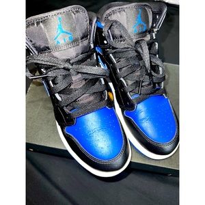 AIR JORDAN 1 MID GS 'BLACK HYPER ROYAL'